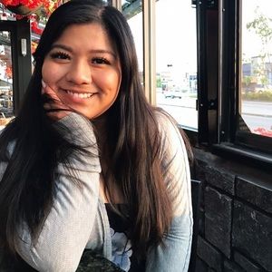 Meet your Posher, Xochilt